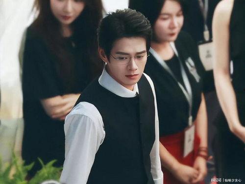 魏大勋最新电视剧,穿越时空的守护者